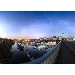 Douarnenez : Le Port Rhu depuis le pont sous la Voie lactée