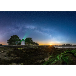 Trégunc : le phare de Pouldohan sous les étoiles