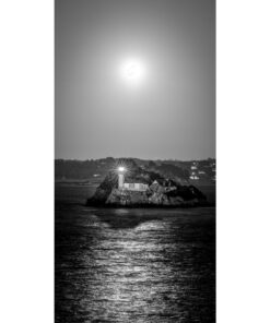 Carentec : reflet de la Pleine Lune sous l'Île Louët