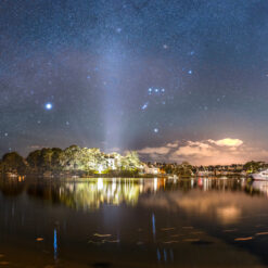 Sainte-Marine - la Villa Trimen illuminée sous les étoiles d'Orion