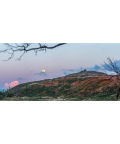 Monts d'Arrée : le Mont Saint-Michel de Brasparts et la Pleine Lune